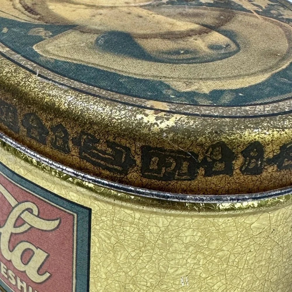 Vintage Coca-Cola Round & Oval Tin Set 4